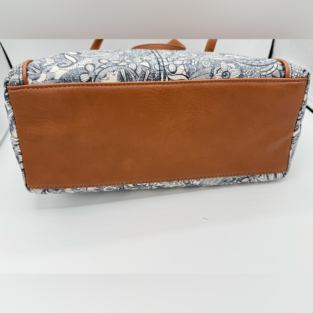 Sakroots Monochrome Floral Tote with Tan Straps - Picture 6 of 10
